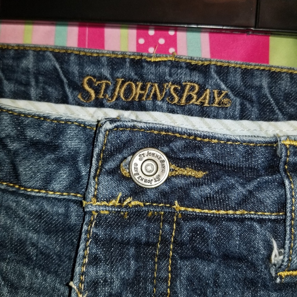 Women's jeans